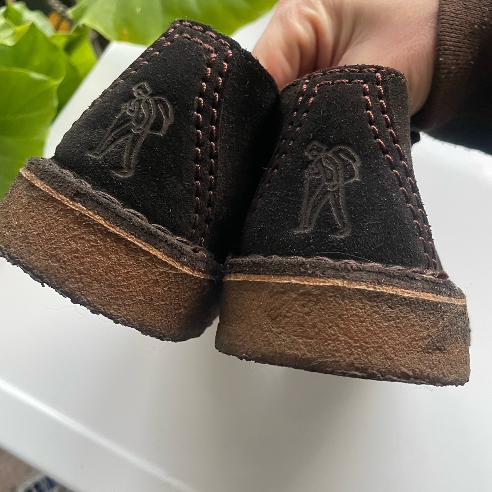 Clarks Black Chukka Boots with Navy Laces - Picture 6 of 7